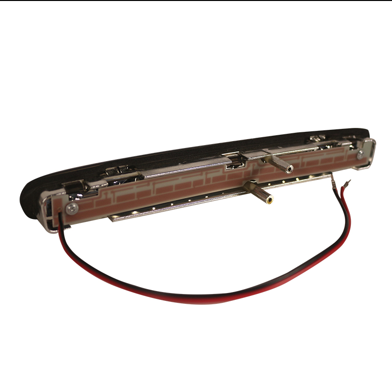 ไฟเบรกที่สามสำหรับ3rd 2005-200 - Ludwigia Super Red บทวิจารณ์และราคา